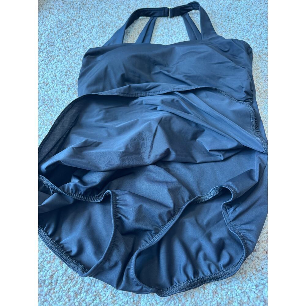 LANDS END SIZE 12 P (PETITE) Black one piece swim/bathing suit - Picture 10 of 10